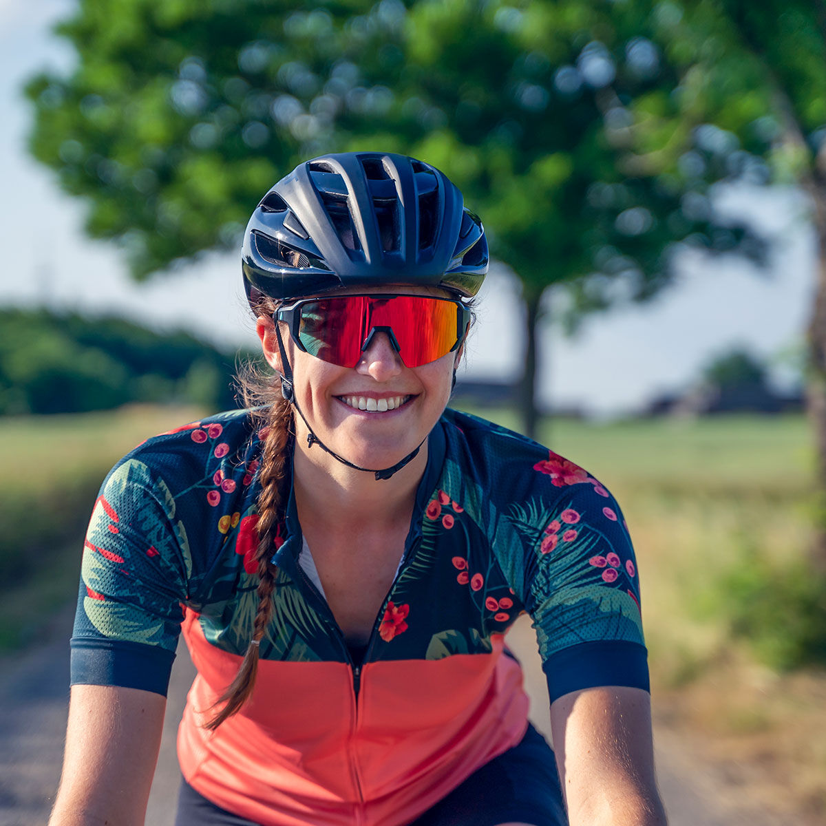 woman with mountain biking glasses on